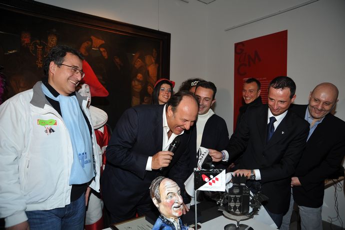 Ingrandisci la foto